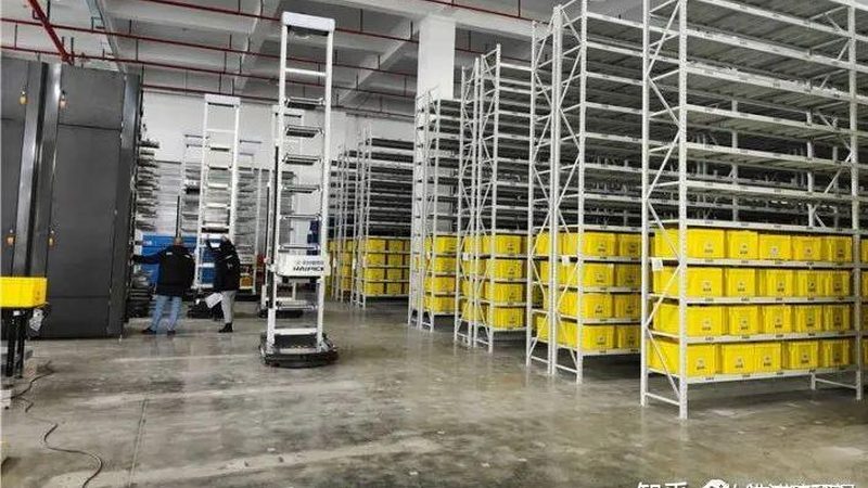 自动化穿梭式货架：揭秘其成本构成与选型关键**